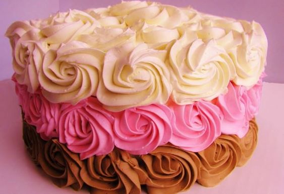 Как да си направите крем за декорация на торти, това е най-лесното нещо на света!