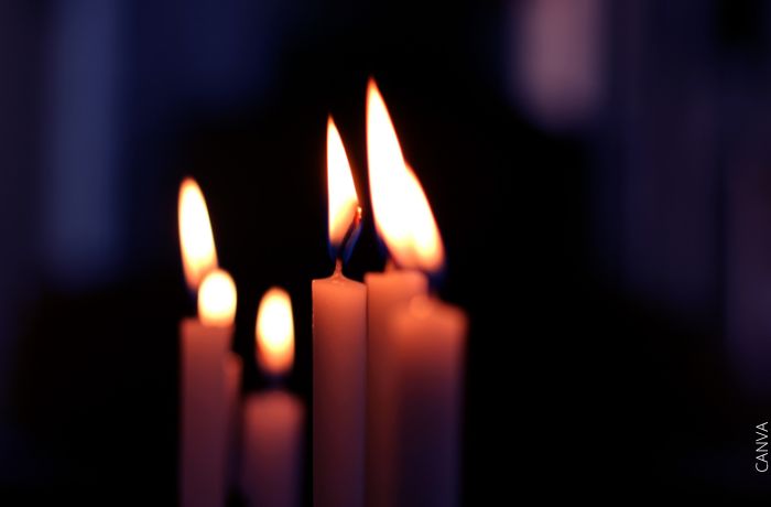 V kolik hodin se zapalují svíčky pro zlepšení energií.